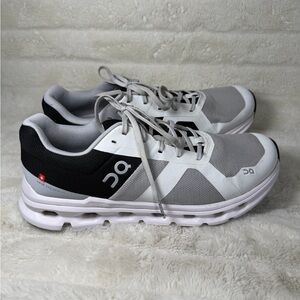On Running Shoes Mens Size 10.5 M White Black Gray CloudTec Road Runner Athletic